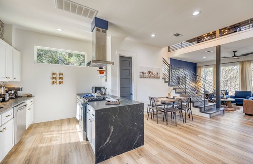 Driftwood Casa | Pool, Hot Tub, Game Room, Fire Pit | Luxe & Private 4BDR | Maverick by AvantStay