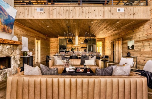 Pittman Center Cabina | POOL, Hot Tub, Theater, Game Room, Fire Pit - Sanctuary at Kettle Creek