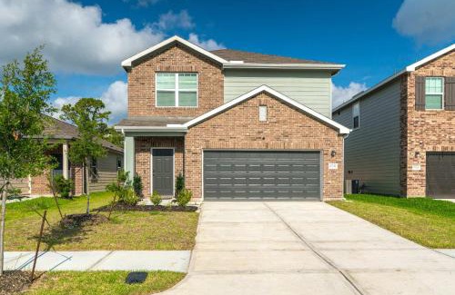 Northside Casa | Pool house with hot tub