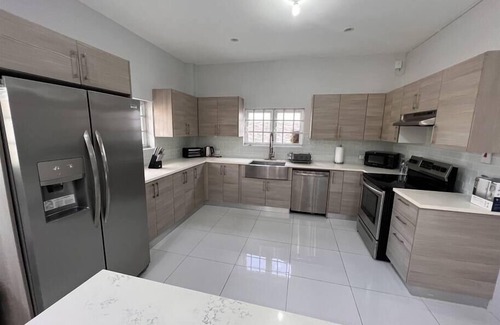 Diego Martin Casa | Pool +Jacuzzi Gulfview Townhome