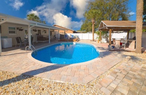 Oak Ridge Casa | Pool-Jacuzzi & Palm Trees/ 8 Universal/ 15 Disney
