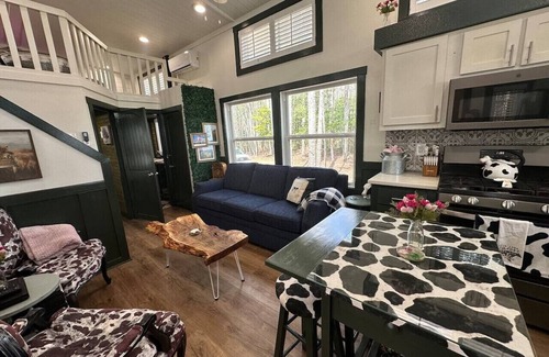 Mentone Casa | Pool l Mountain VIEWS - Happy Cow Cottage