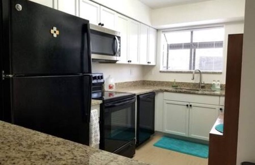 Daytona Beach Casa | Pool Luxury King Room4Rent in a 2BR 2.5BA Laundry
