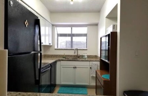 Daytona Beach Casa | Pool Luxury King Room4Rent in a 2BR 2.5BA Laundry