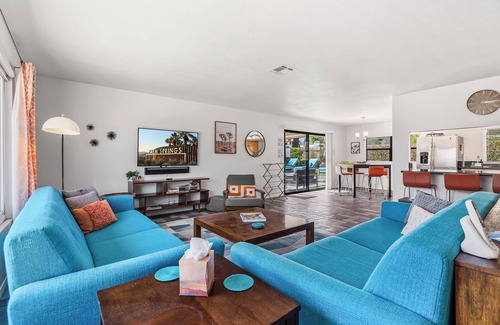 Desert Park Estates Casa | Pool Mountain Views Luxe Convenience