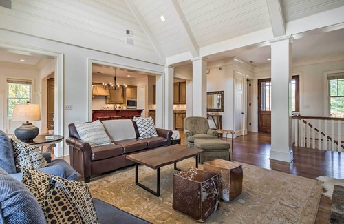 Mill Spring Casa | Pool & Mountain Views: Stunning Mill Spring Home!