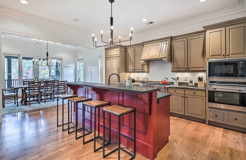 Mill Spring Casa | Pool & Mountain Views: Stunning Mill Spring Home!