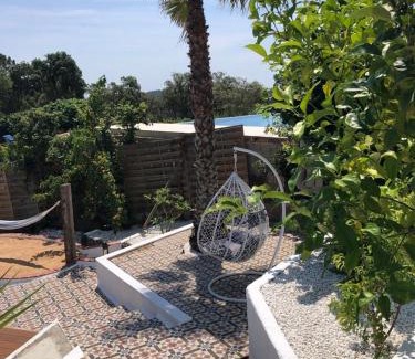 Mont Barbat Apartamento | Pool Oasis with Mountain Views