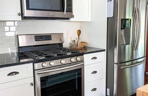 Huron Casa | POOL OPEN! 15 Minutes to Cedar Point