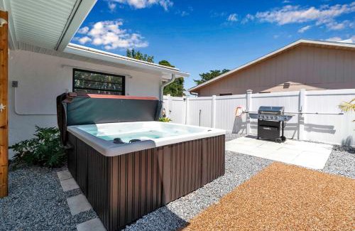 Bradenton Casa | Pool & Play Oasis! All the Amenities & Near AMI!