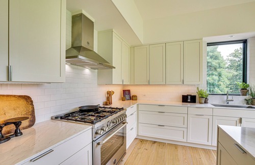Pine Plains Casa | Pool & Private Acreage: Luxe Hudson Valley Home