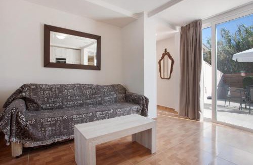 Agrilia Apartamento | Pool Side Paradise Zante Suite