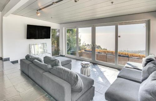 Western Malibu Casa | Pool, Spa and Ocean Views - Modern Home in Malibu!