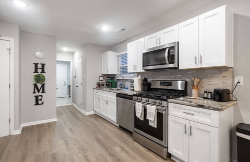 Mosby Casa | Pool Table Paradise: 3 BR Getaway in RVA!