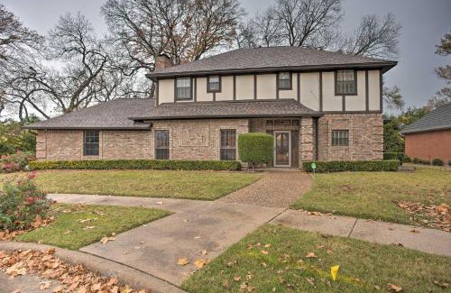 McKinney Casa | Pool Table, Patio and Grill Idyllic McKinney Home