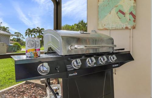 Caloosahatchee Casa | Pool Time and Fun Times at Mermaid Dream