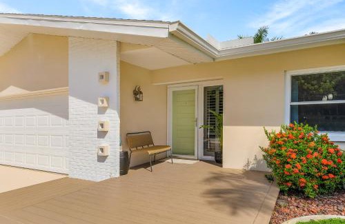 Caloosahatchee Casa | Pool Time and Fun Times at Mermaid Dream
