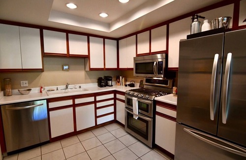 Playa Del Rey Condominio | Pool View 2BR-2BA by LAX & Beach