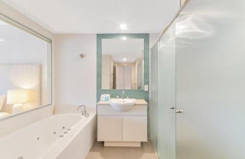 Kingscliff Apartamento | Pool View Apartments - Wing 6 - at Peppers Salt Resort by uHoliday 2BR 1BR and Hotel Room Options Available