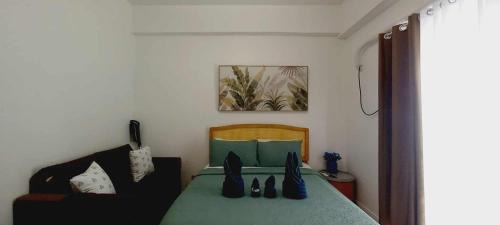 Mactan Export Processing Zone Apartamento | Pool View Room 333B Amani Grand Resort near Mactan Cebu Airport Free wifi, netflix, pool and gym house, 3mins to airport
