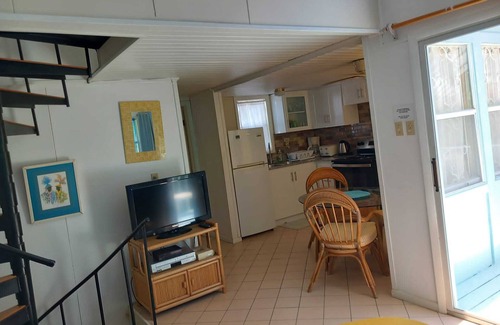 Frigate Bay Condominio | Pool View Unit At Sealofts On The Beach awaits