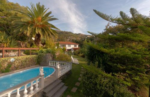Sao Goncalo Villa | Pool Villa with Botanical Garden
