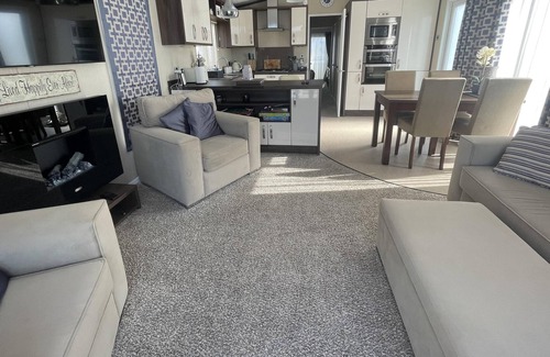 Hamworthy Cabina | Poole Harbour View Lodge at Rockley Park