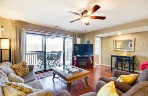 Osage Beach Apartamento | Pools, Marina and Grill Osage Beach Condo!