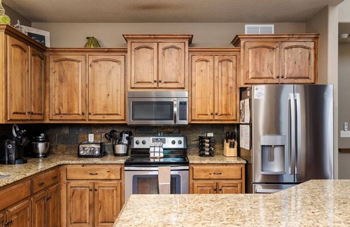 Branson Casa | Pools, Pool Table, Rec Room, Splashpad, Waterslide