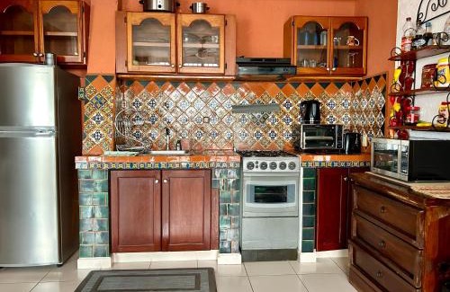 Colonia 5 de Diciembre Apartamento | Poolside Casita with Air Conditioning