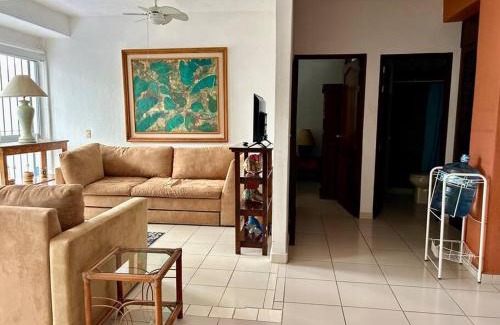 Colonia 5 de Diciembre Apartamento | Poolside Casita with Air Conditioning