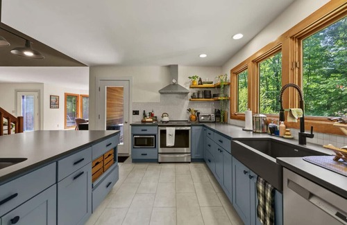 Great Barrington Casa | Poolside Luxe at Long Pond
