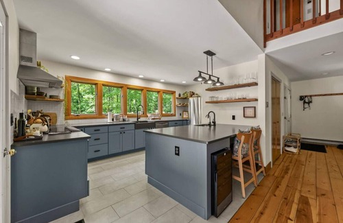 Great Barrington Casa | Poolside Luxe at Long Pond