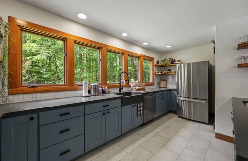 Great Barrington Casa | Poolside Luxe at Long Pond