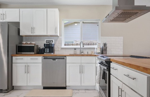 Leon Valley Casa | Poolside Oasis near Sea World and Medical Center