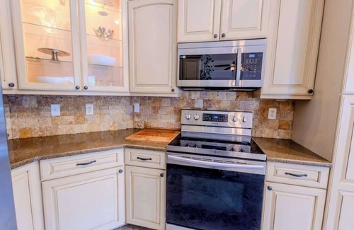 Valrico Casa | Poolside Palms Getaway - Near Tampa Brandon Valrico