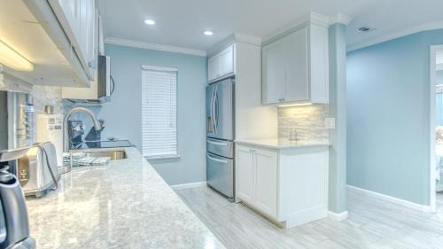 Holiday Isle Casa | Poolside Villas 106 - Updated beachfront condo on Holiday Isle in Destin