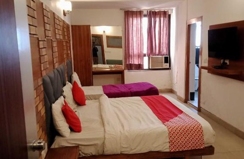Mahipalpur Hotel | POP Hotel Ambrosia