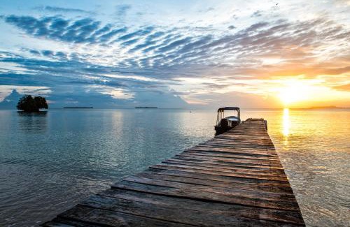 Punta Laurel Complejo | Popa Paradise Beach Resort