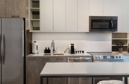 Southwest Apartamento | PoplarHouse 1BD 4 - One Bedroom Apartment, Sleeps 2