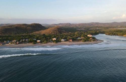 Popoyo Apartamento | Popoyo Beach House, Pool and Surf
