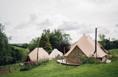 Ash Mill Apartamento | Poppy Bell Tent space for 4, 1 KS Bed