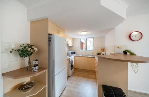 Mile End Casa | Poppy on the Lane - WiFi CBD