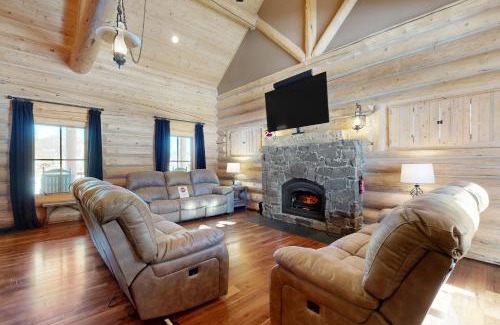 South Fork Casa | Poppy's Place Main House