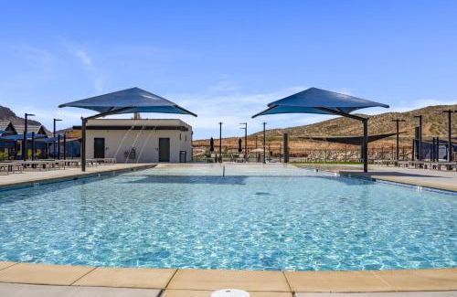 St. George Casa | Popular Poolside Retreat townhouse