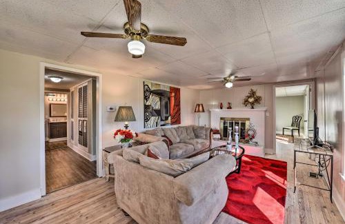 Hudson Casa | Porch, Fire Pit and Grill Blue Ridge Mtn Cottage!
