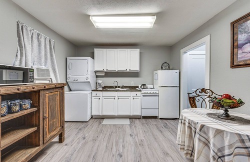Port Allen Apartamento | Port Allen Home w/Yard, 5 Mi to LSU!