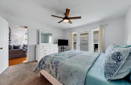 Port Charlotte Casa | Port Charlotte Private Waterfront Condo WA4410-317