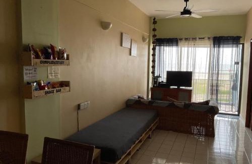 Taman Haji Zainal Apartamento | Port Dickson Paradise Lagoon Beachfront Apartment