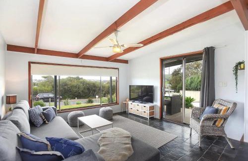 Port Elliot Casa | Port Elliot Coastal Cottage - 18 Handby Street,Port Elliot, No Linen Included